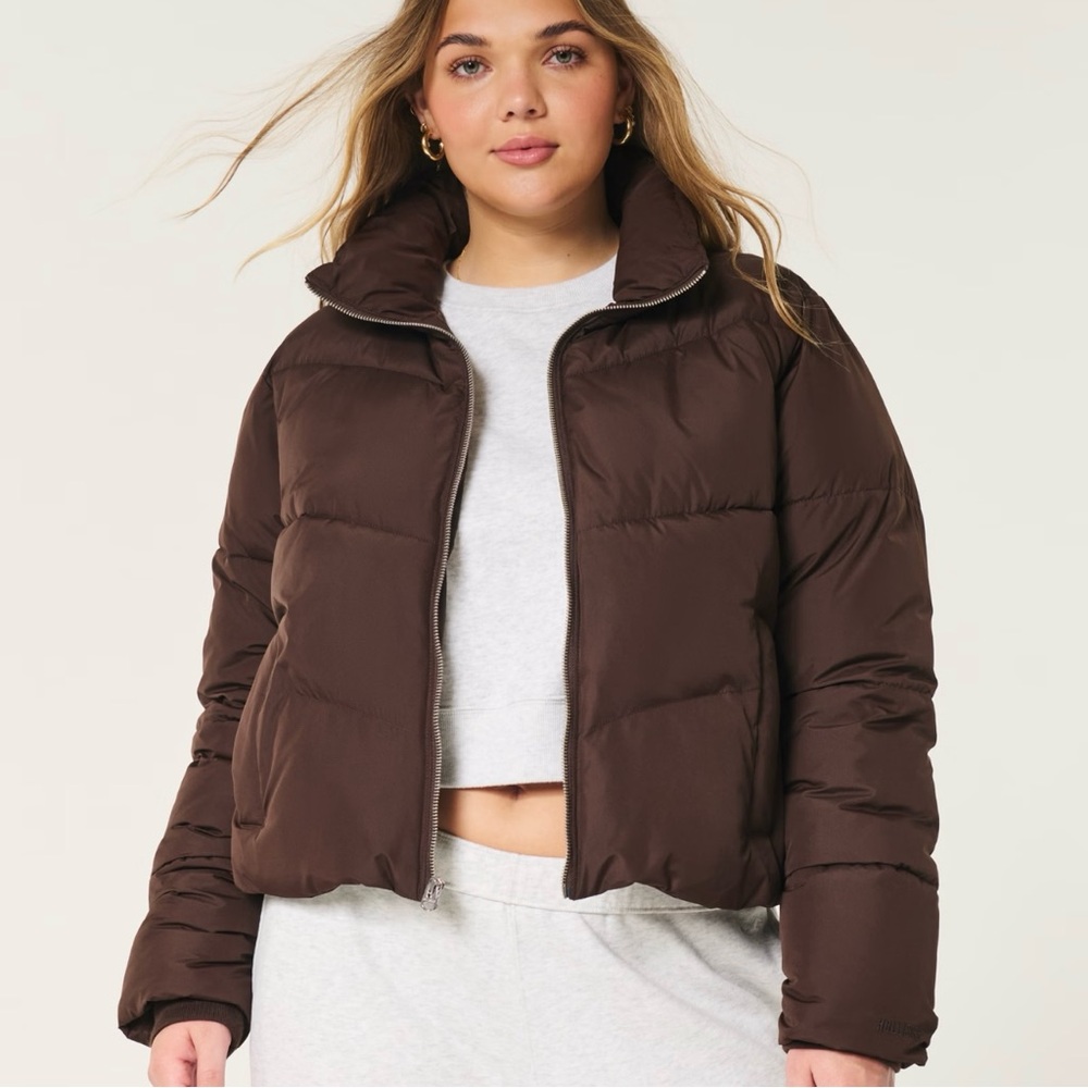 Hollister Cropped Puffer Jacket